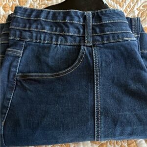 Aveology/Avenue jeans size 20 never worn wide leg fashion stretch flare